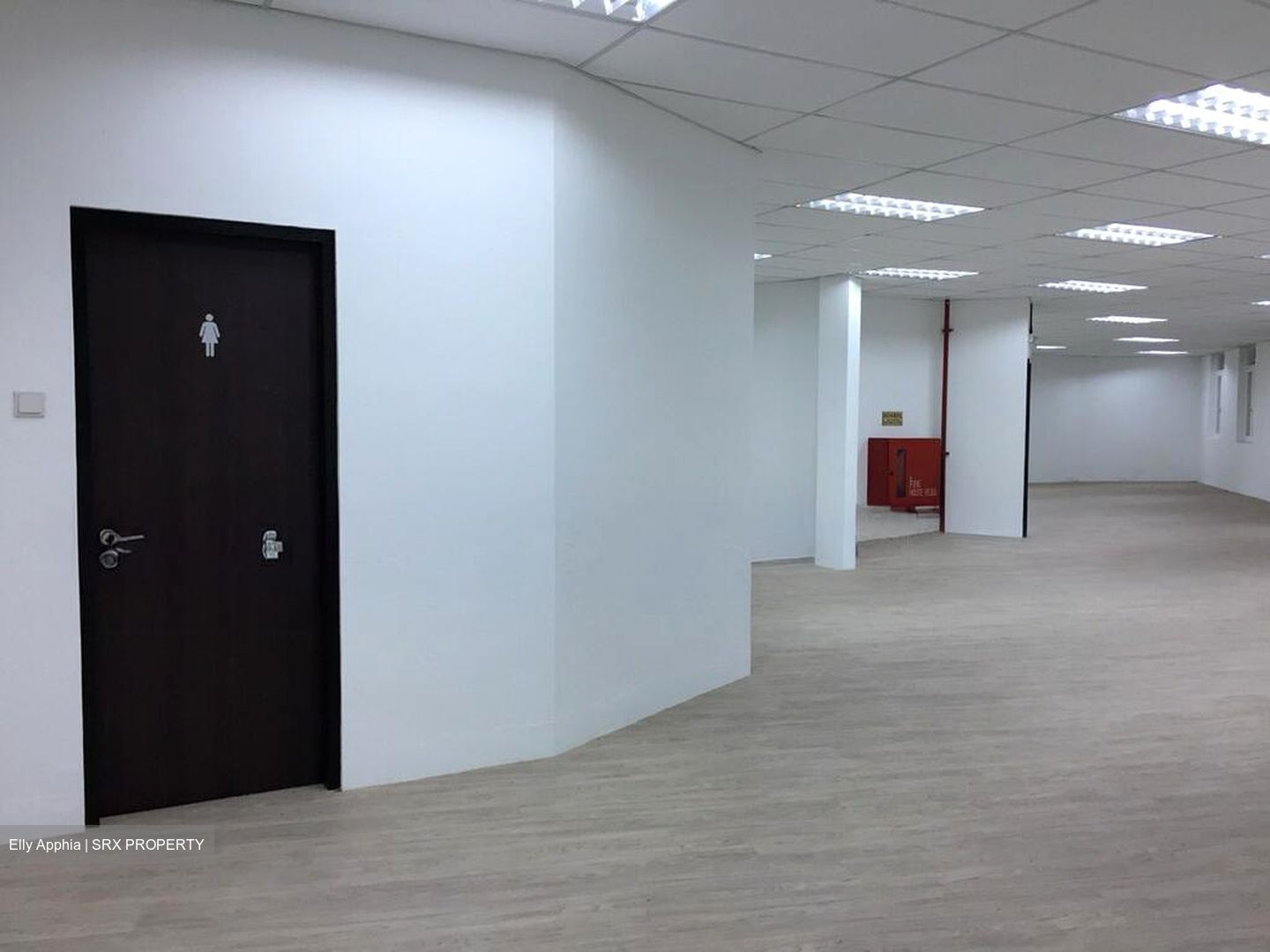 The Office Chamber (D8), Office #509806291